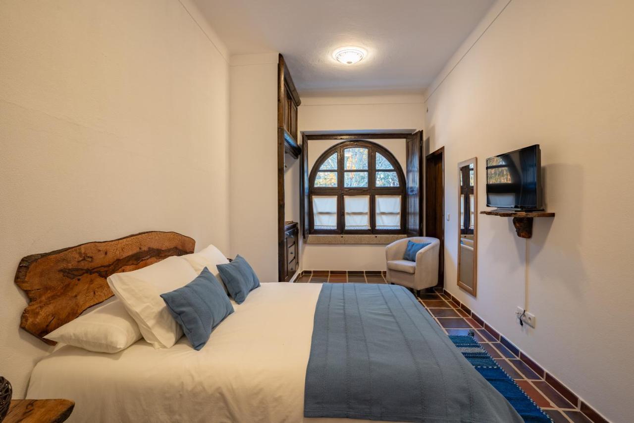 Bed and Breakfast Escola Do Fado Vila Fernando  Zewnętrze zdjęcie